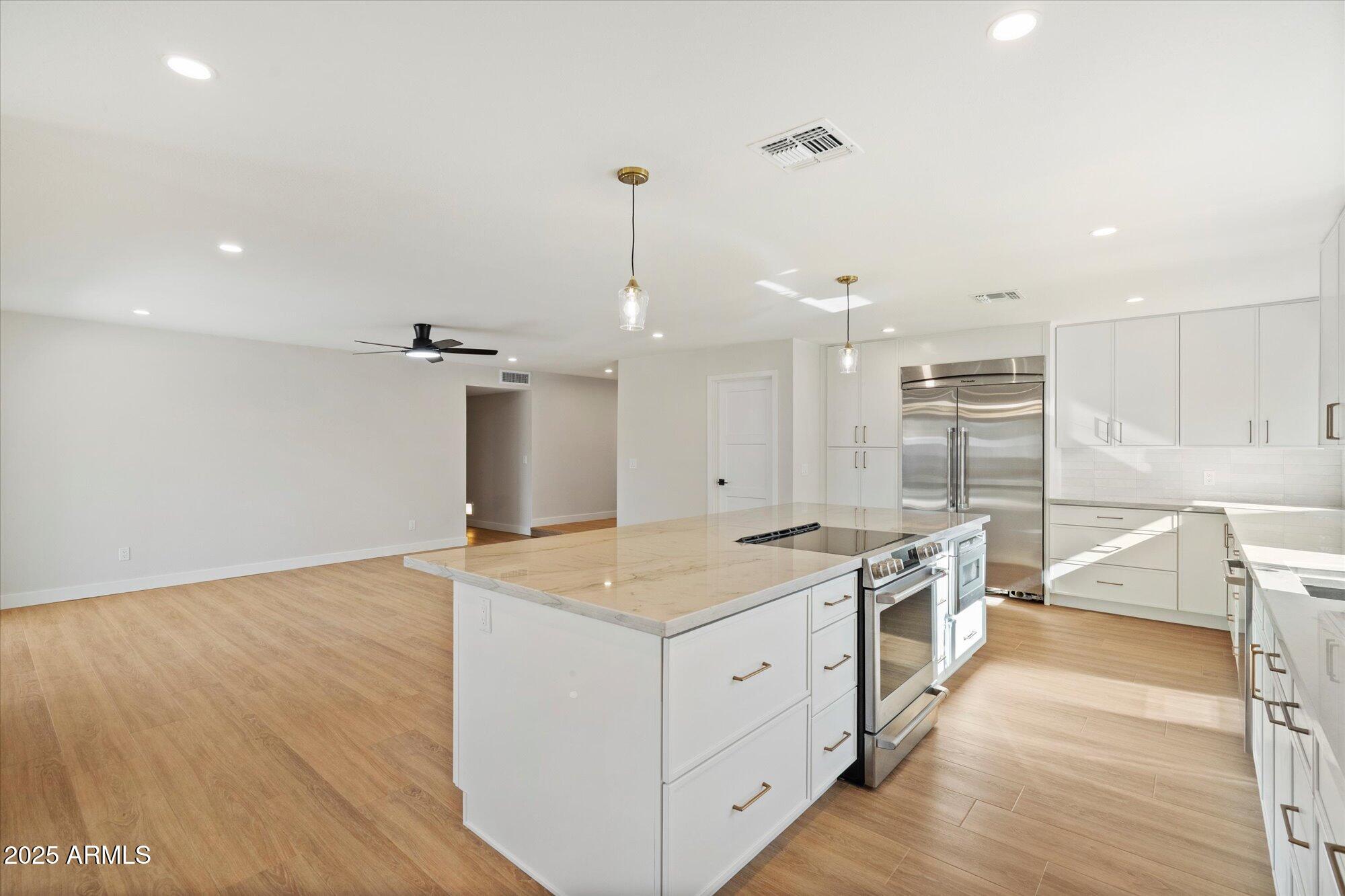 2900 N NEBRASKA Street