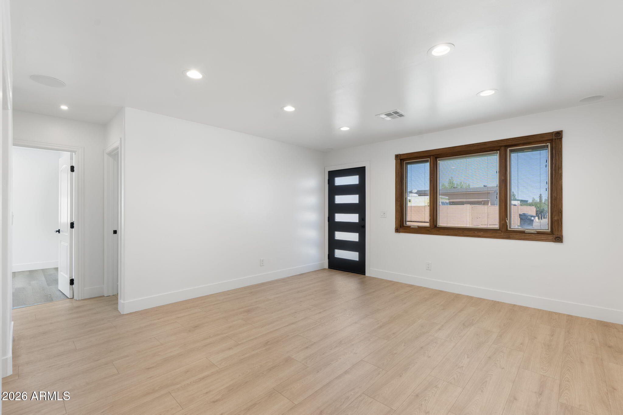 1421 W ROSAL Place
