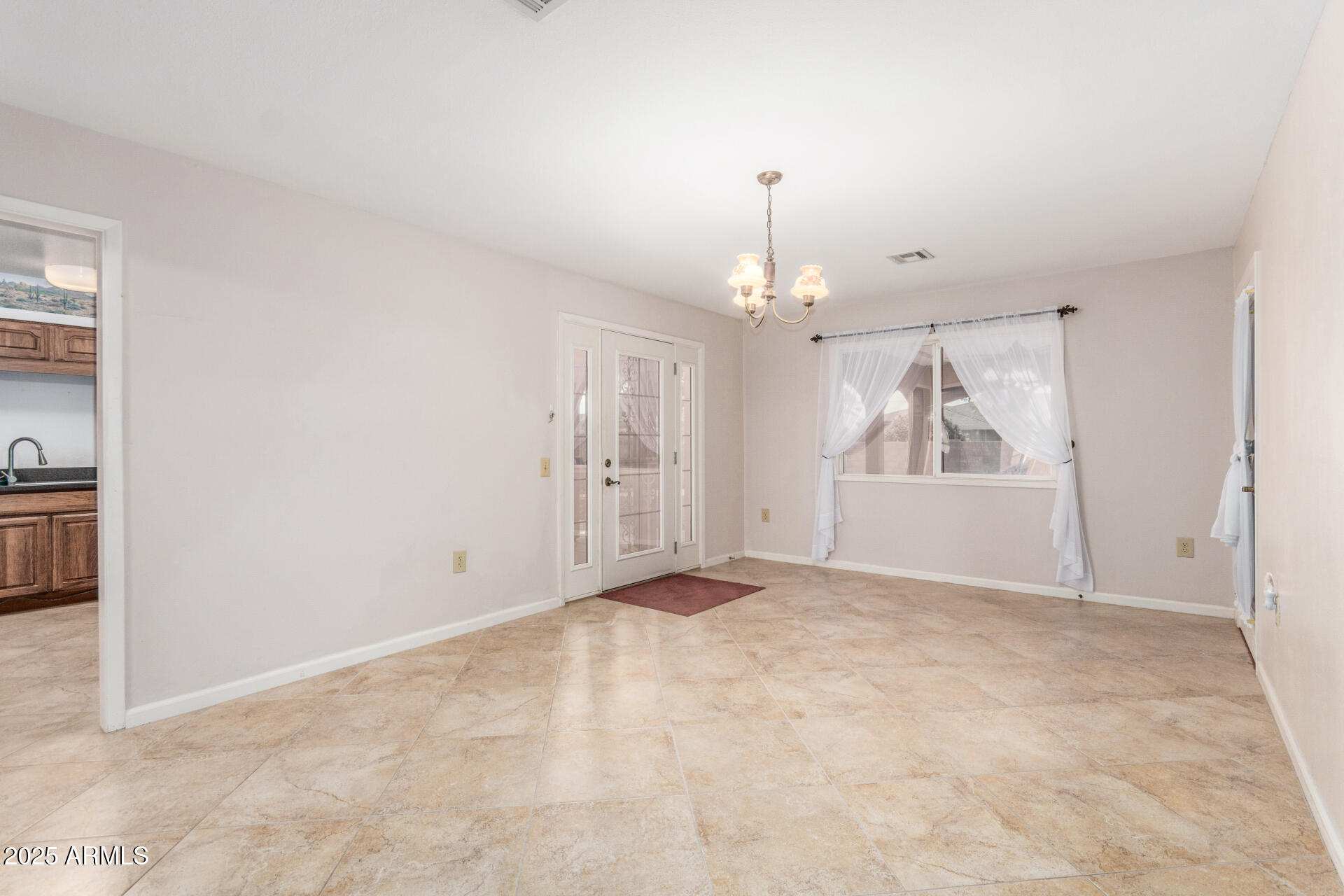 9723 W WRANGLER Drive