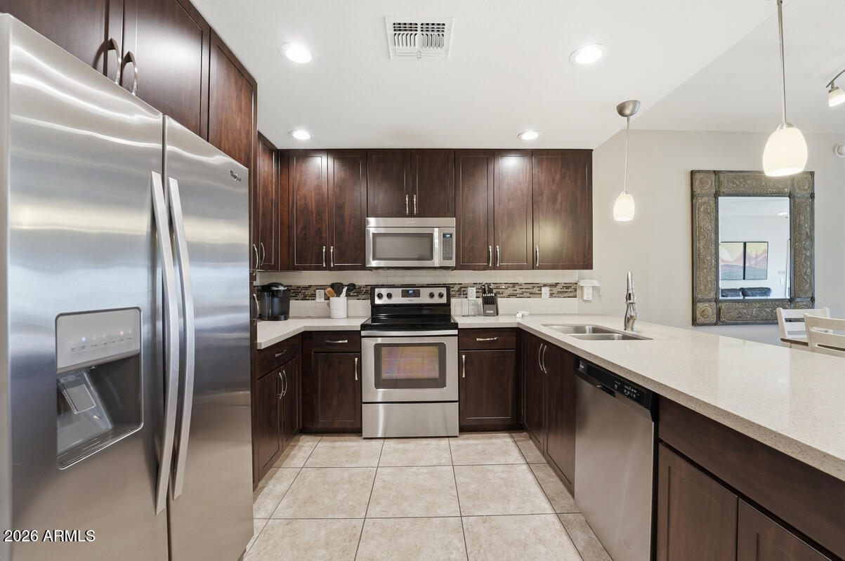 5450 E DEER VALLEY Drive 3164