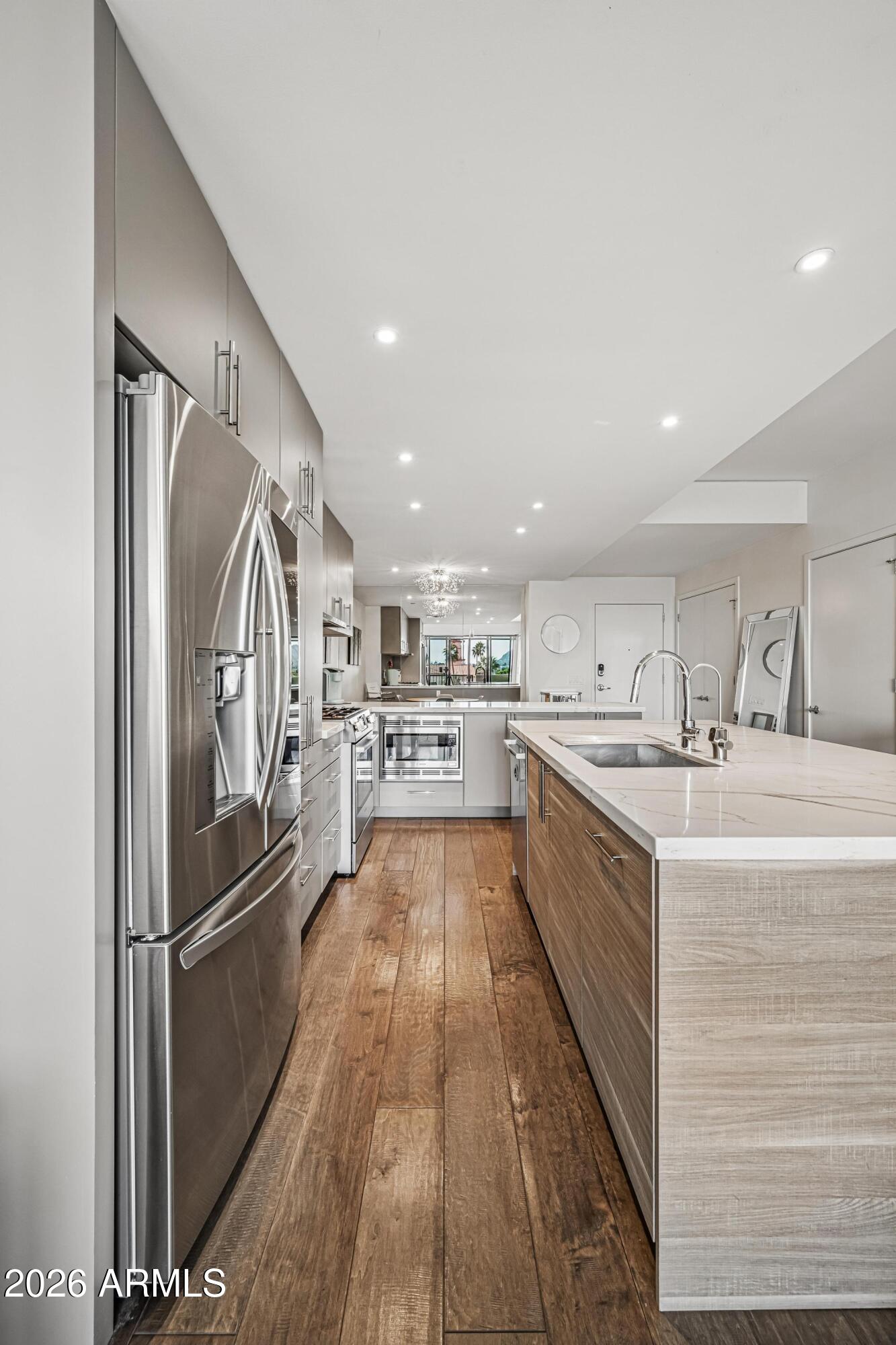 2300 E CAMPBELL Avenue 405