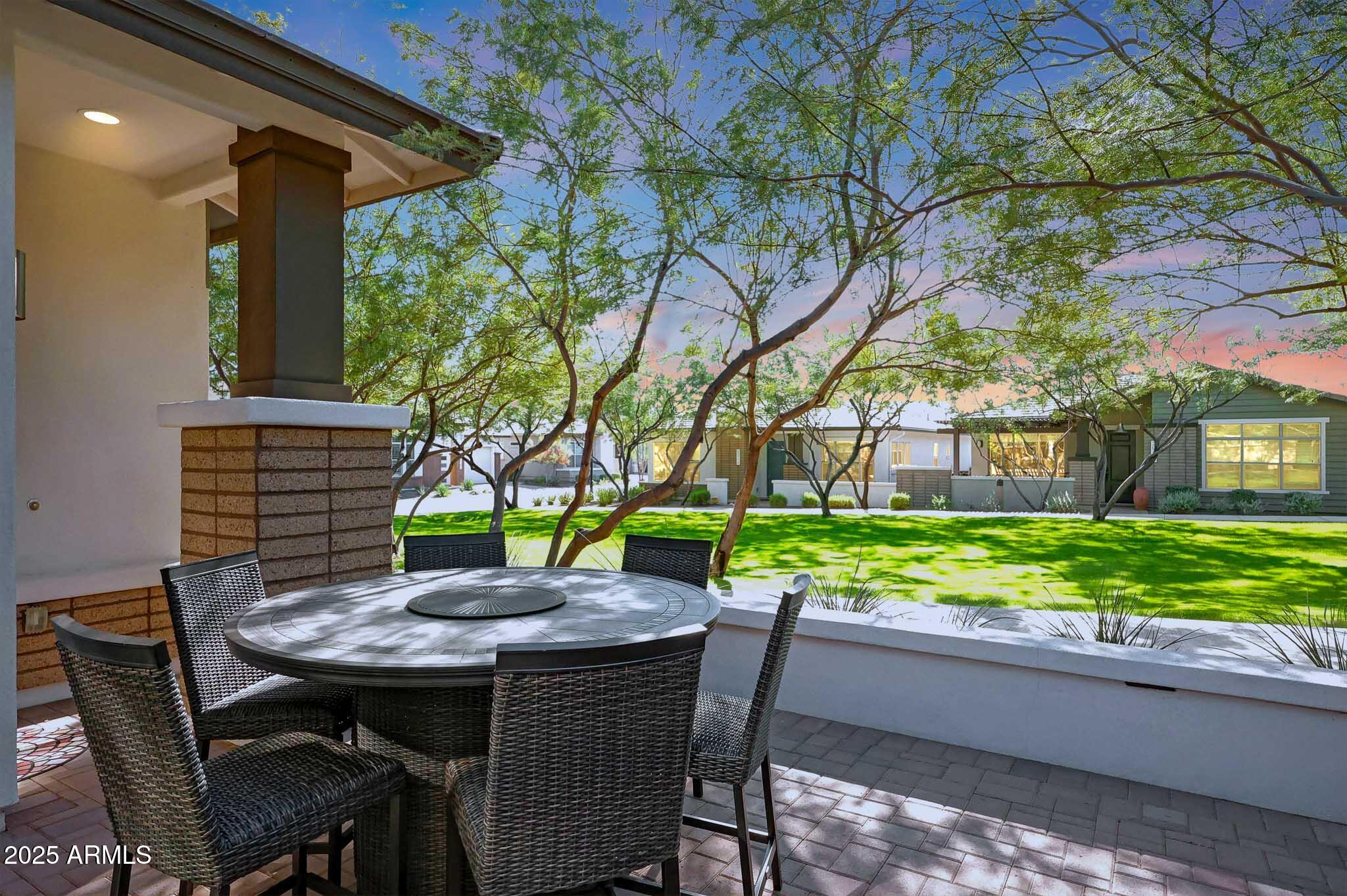 20719 W MEDLOCK Drive