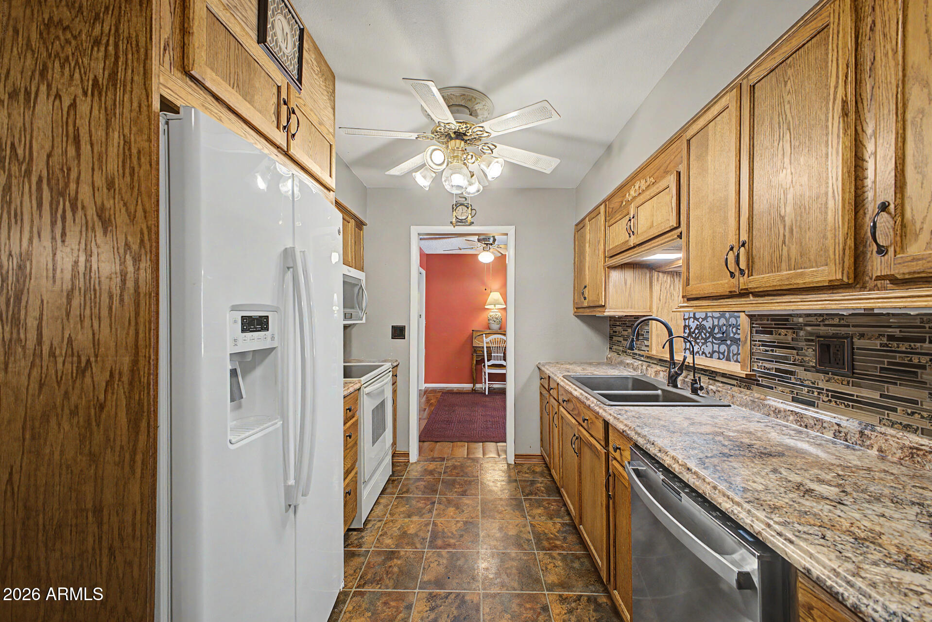 10853 W SANTA FE Drive