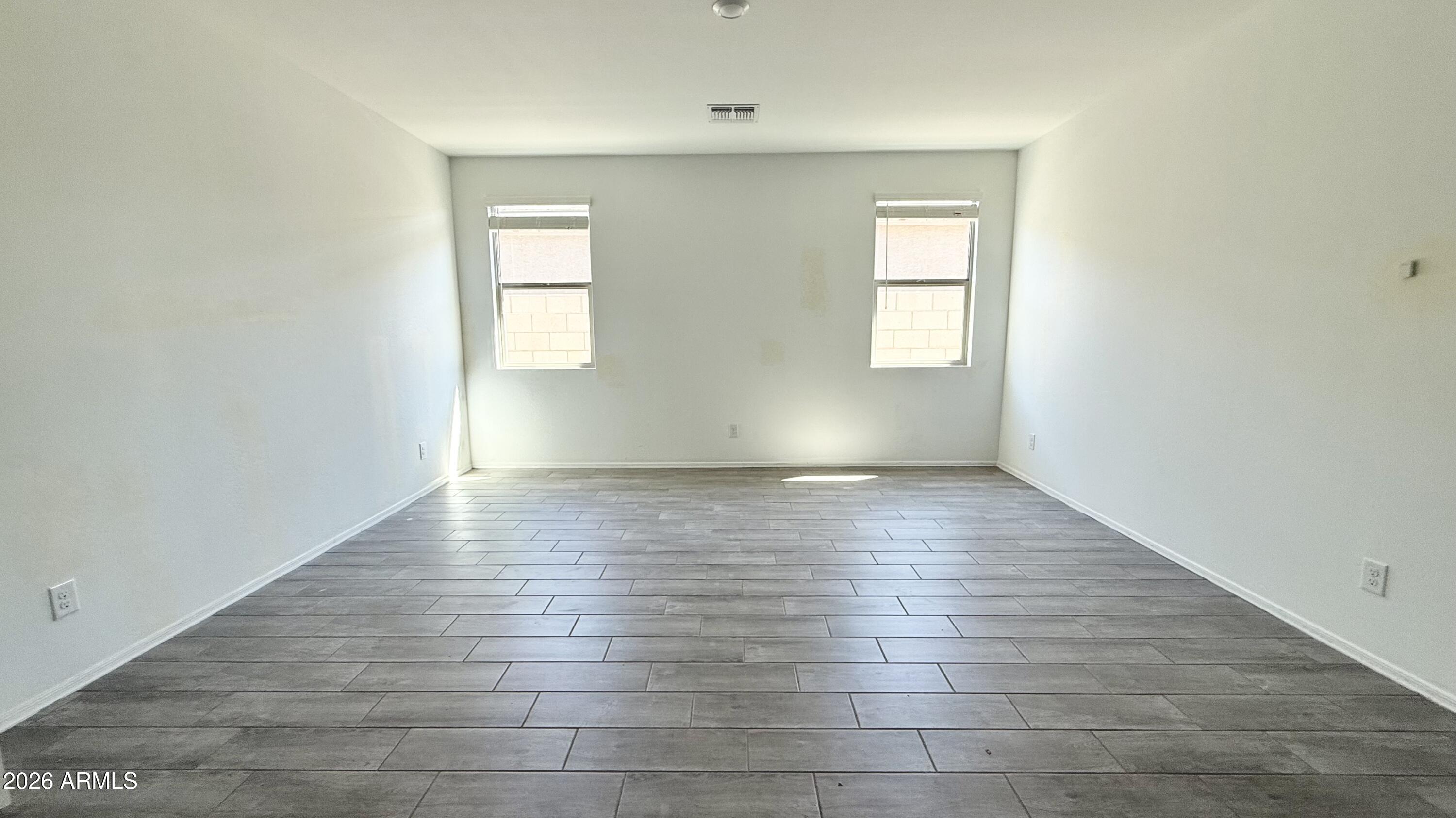 24087 W HUNTINGTON Drive