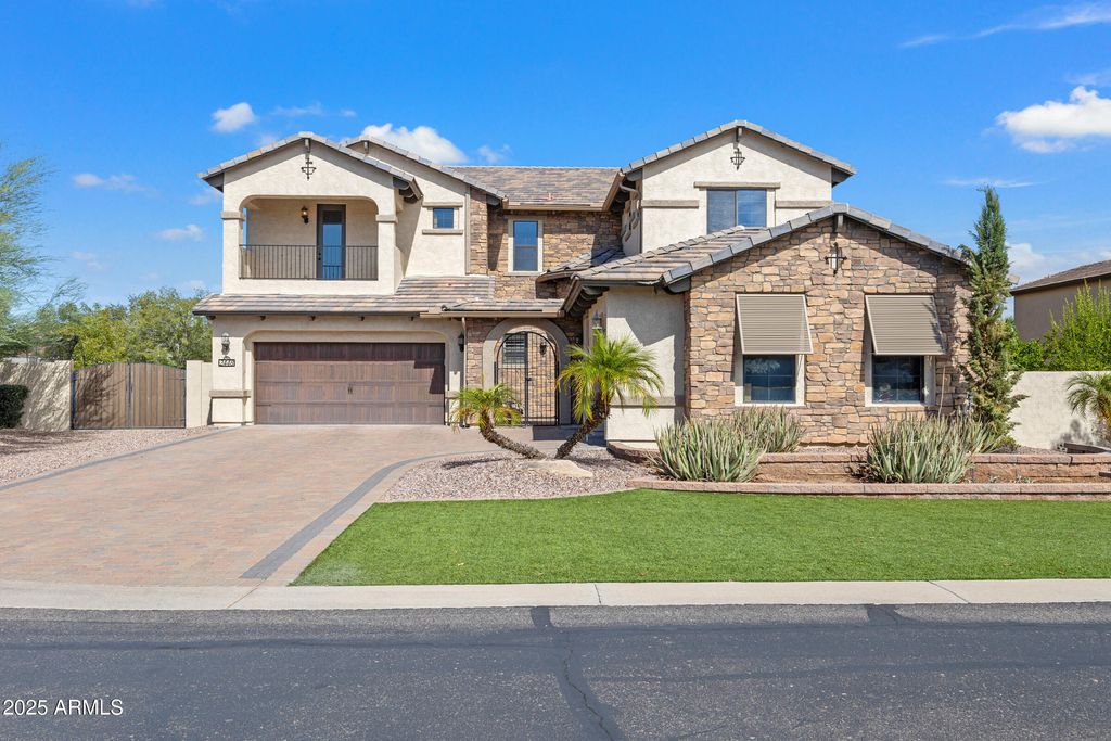 Photo of 2448 E Amber Court, Gilbert, AZ 85296 (MLS # 6934251)
