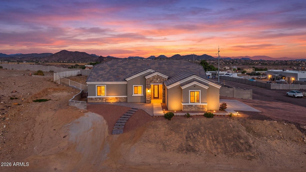 Photo of 11422 W Tether Trail, Peoria, AZ 85383 (MLS # 7090595)