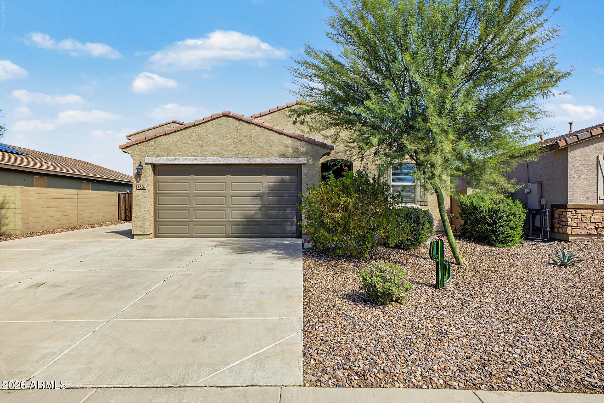 4386 W SUNCUP Drive