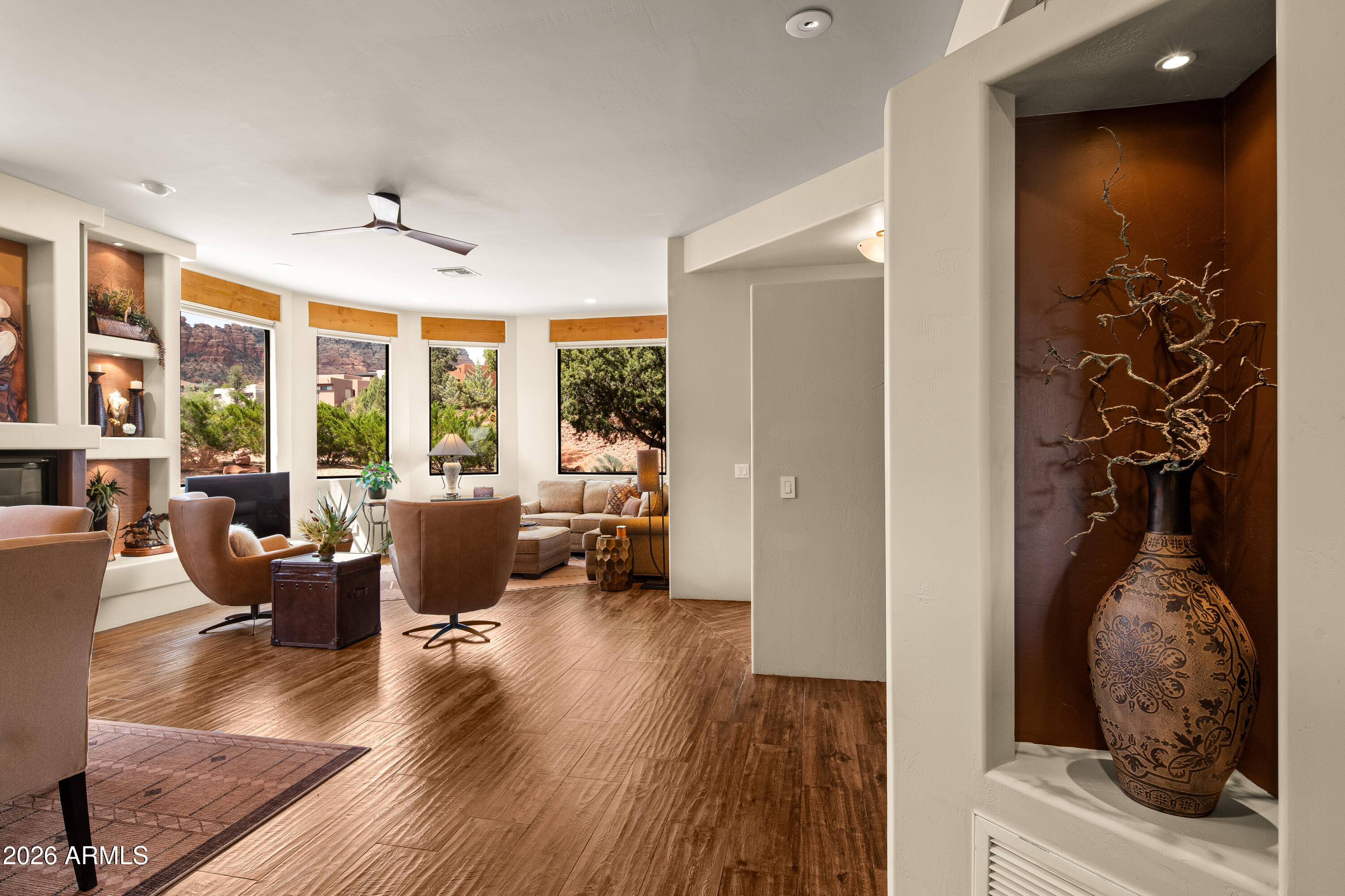 CRIMSON VIEW - Residential