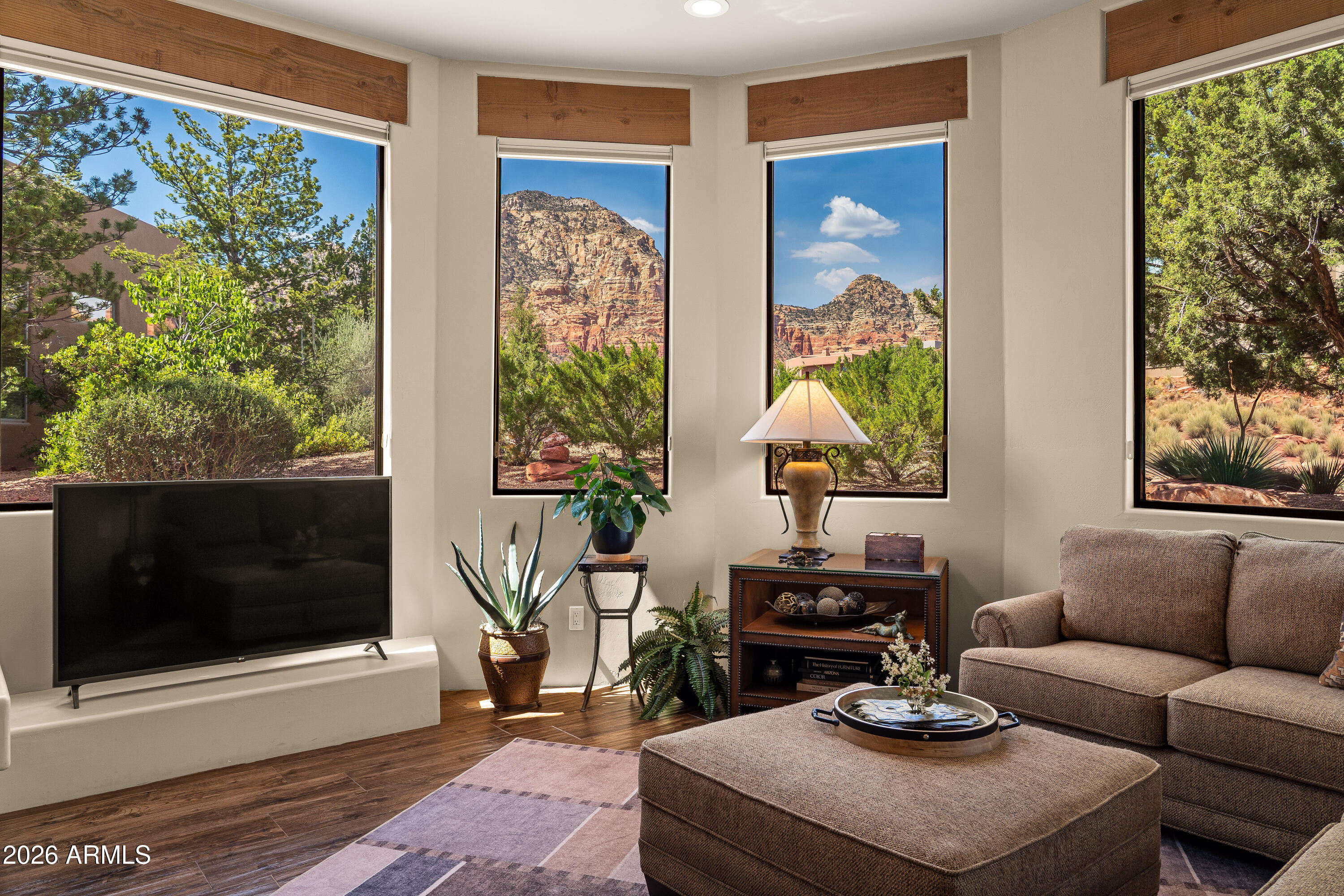 CRIMSON VIEW - Residential
