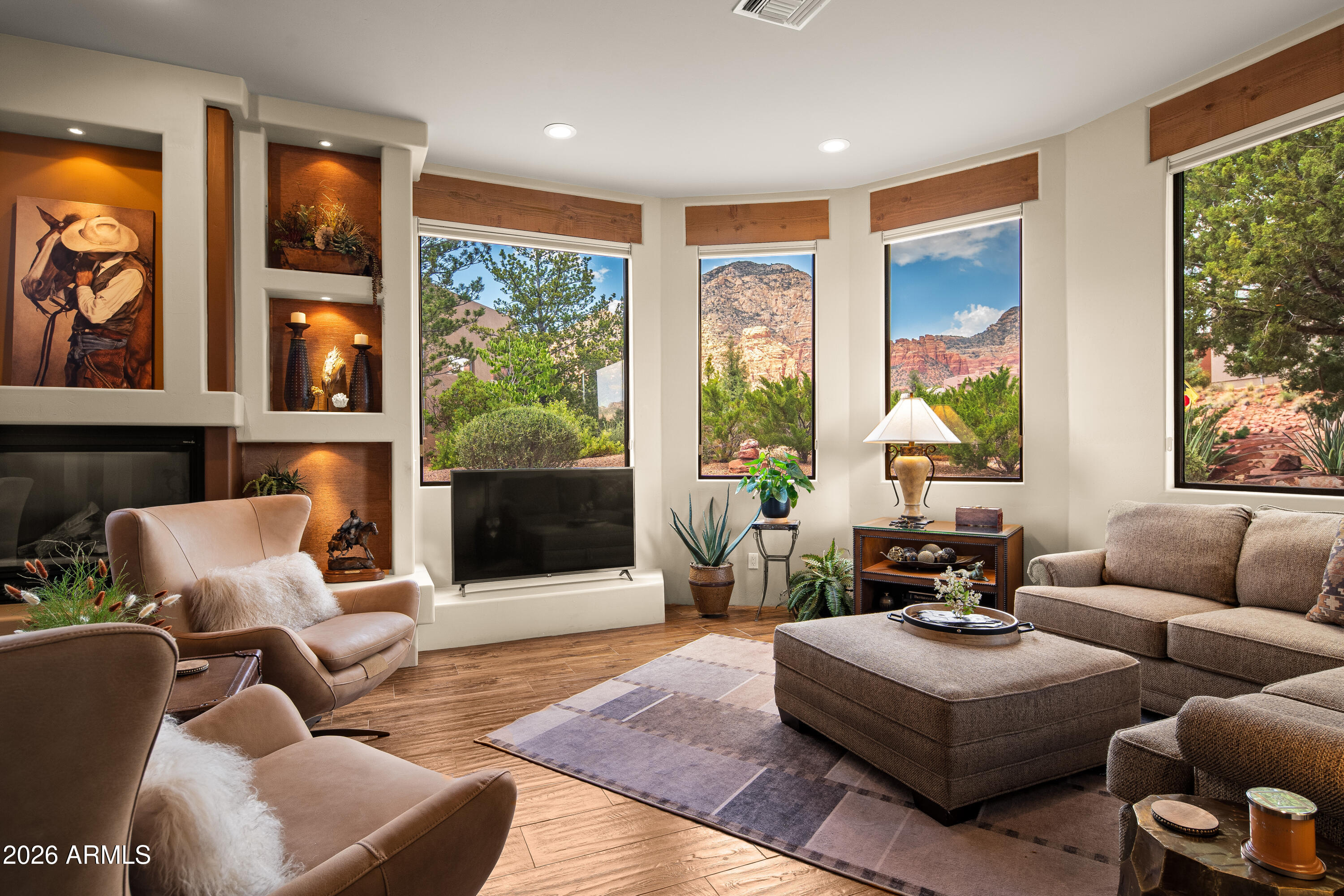 CRIMSON VIEW - Residential