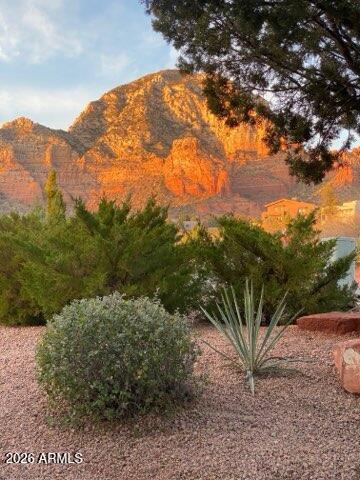 CRIMSON VIEW - Residential
