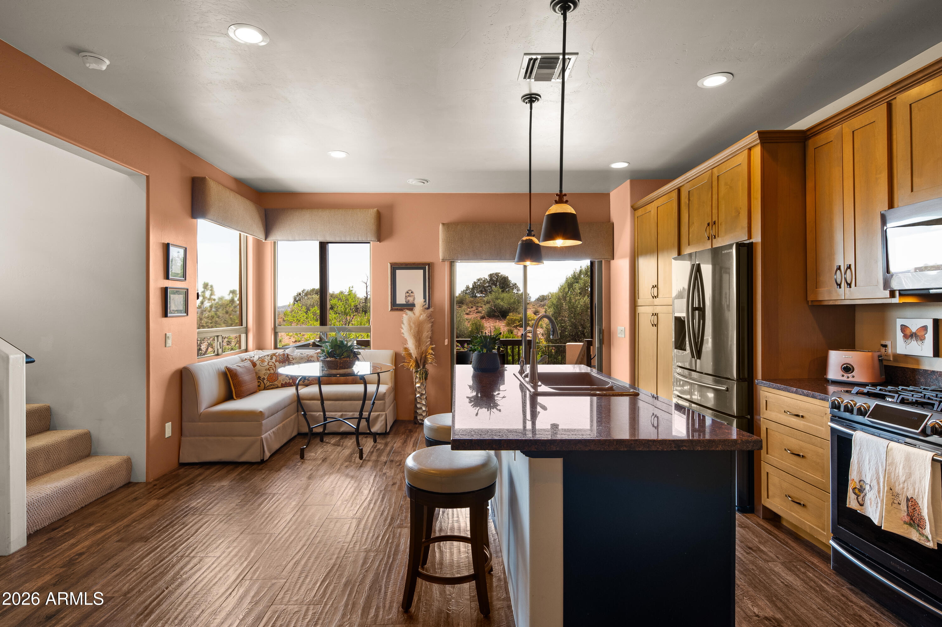 CRIMSON VIEW - Residential
