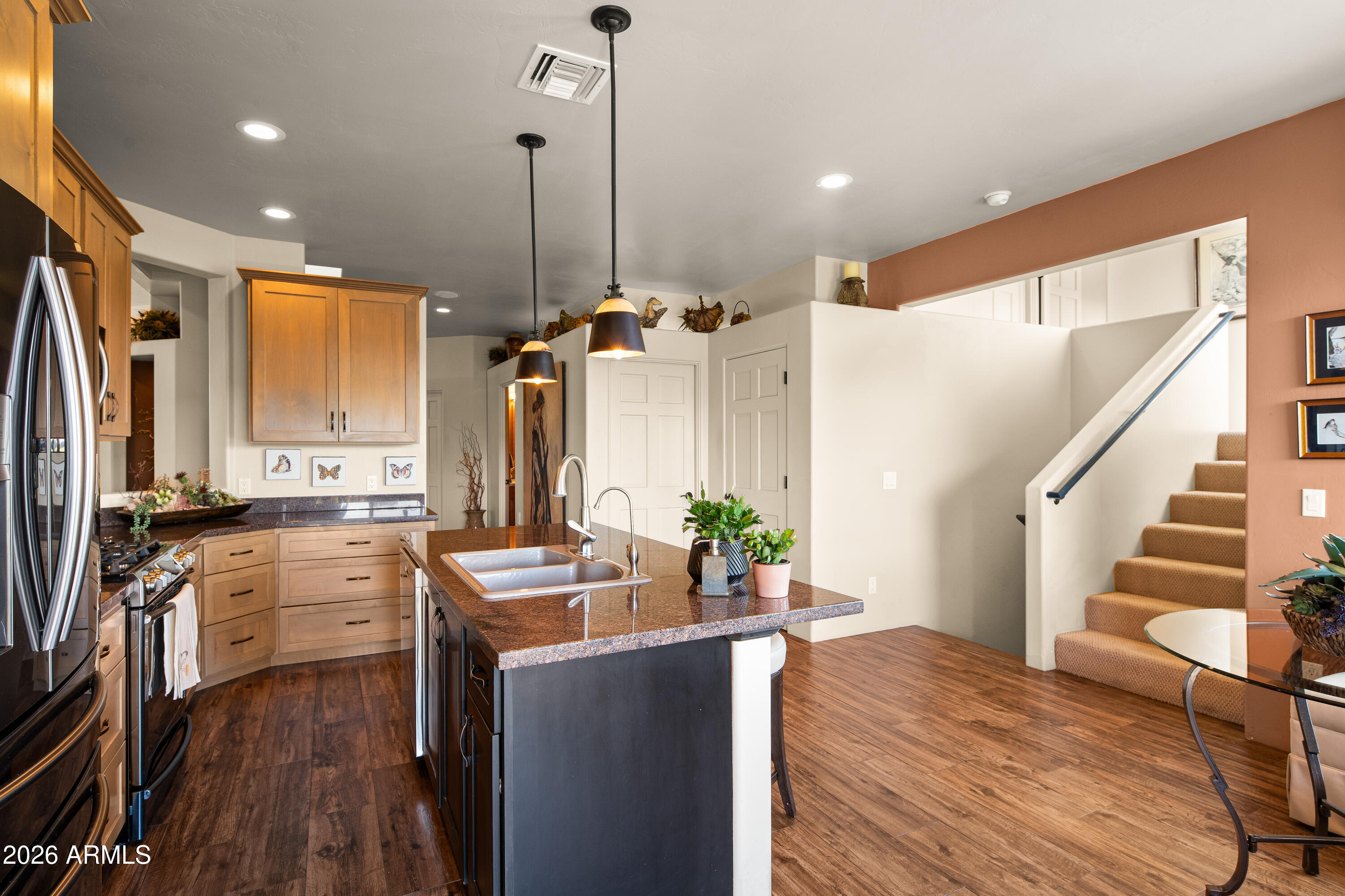 CRIMSON VIEW - Residential