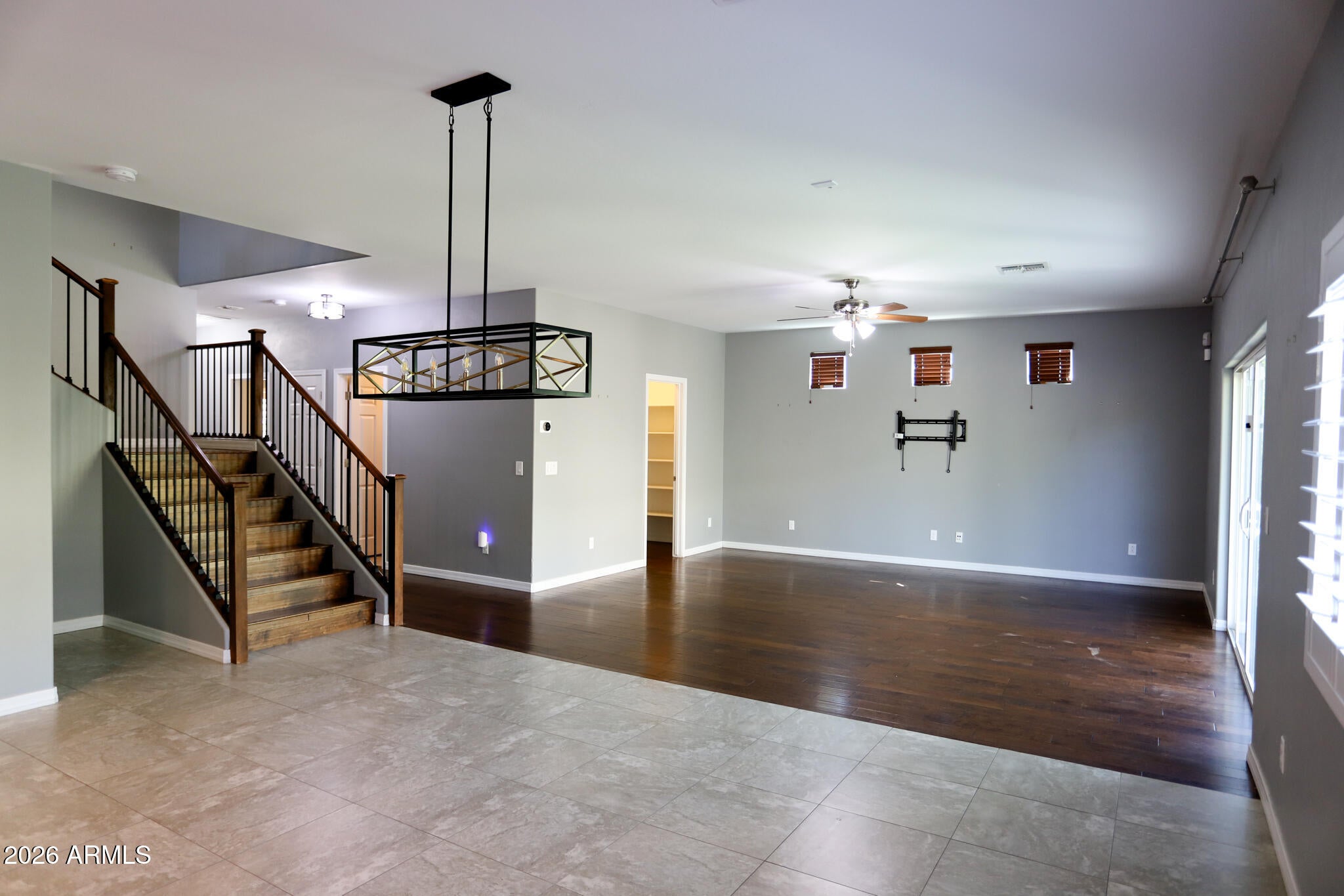 515 W MELODY Drive