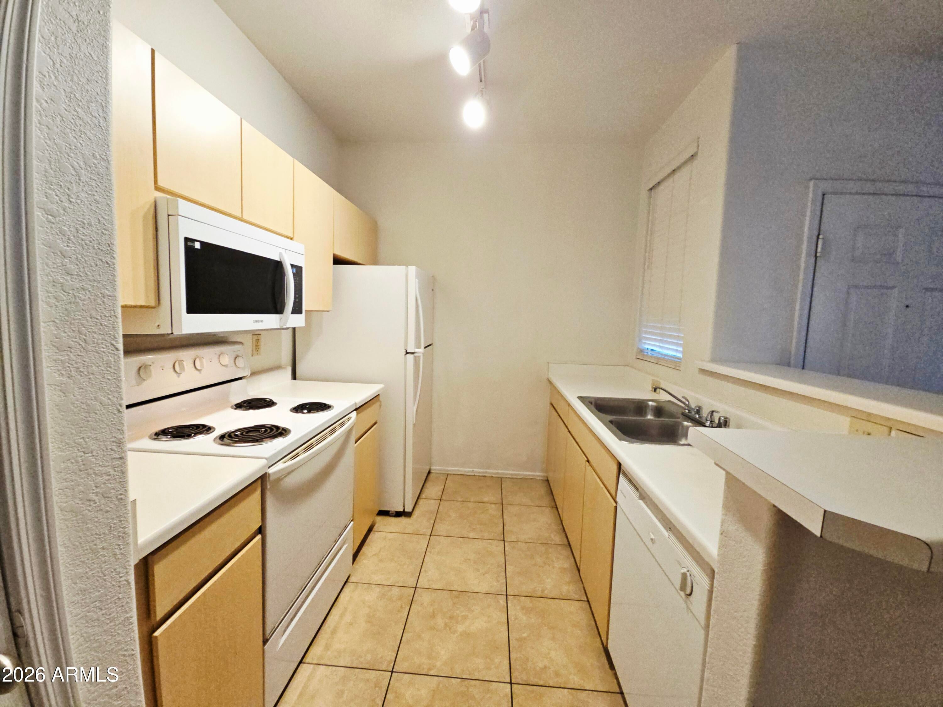 1720 E Thunderbird Road Unit 1114