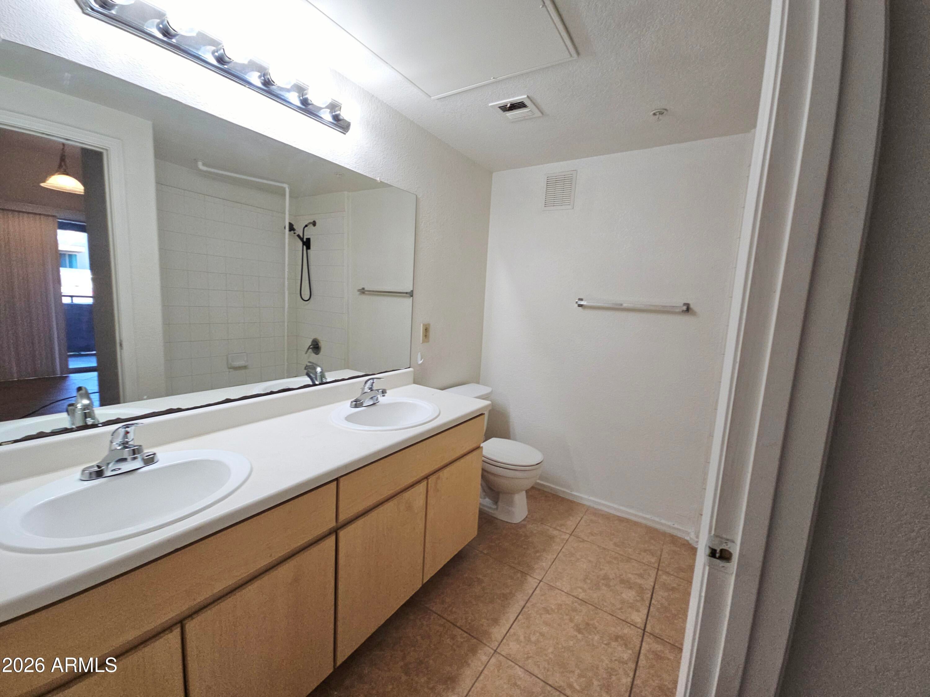 1720 E Thunderbird Road Unit 1114