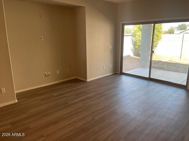 2877 S NIELSON Street