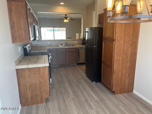 2877 S NIELSON Street