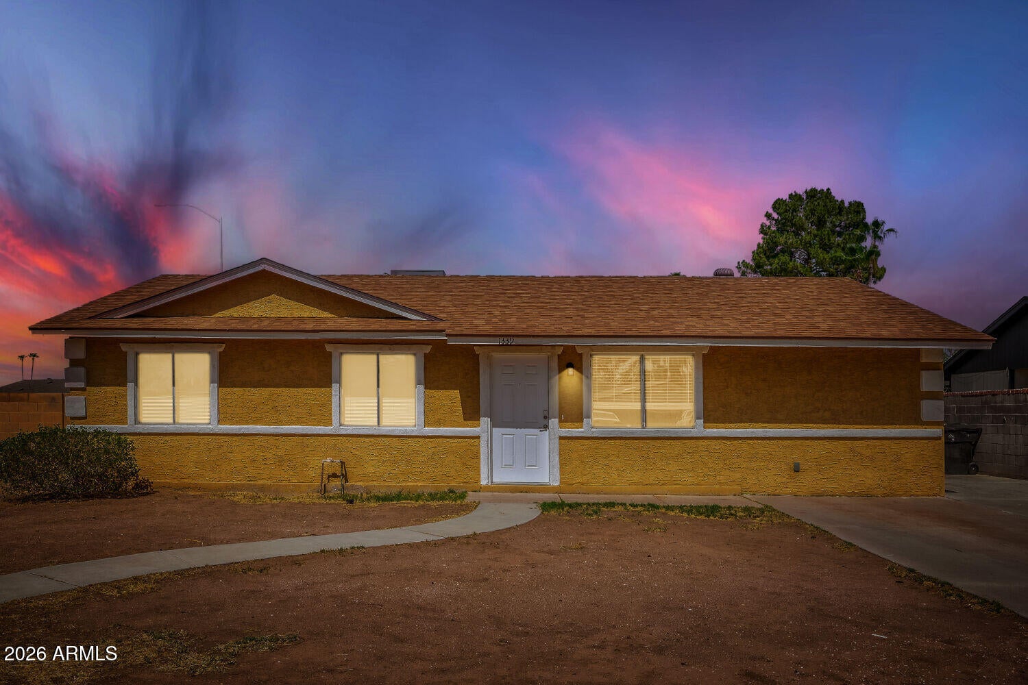1339 N HILLCREST Circle