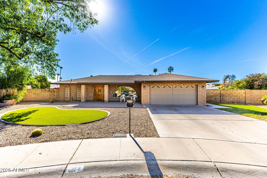 Photo of 1123 E Julie Drive, Tempe, AZ 85283 (MLS # 7003910)