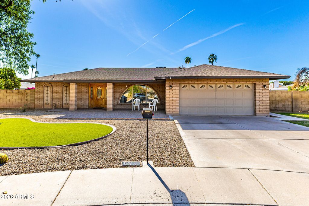 Photo of 1123 E Julie Drive, Tempe, AZ 85283 (MLS # 7003910)