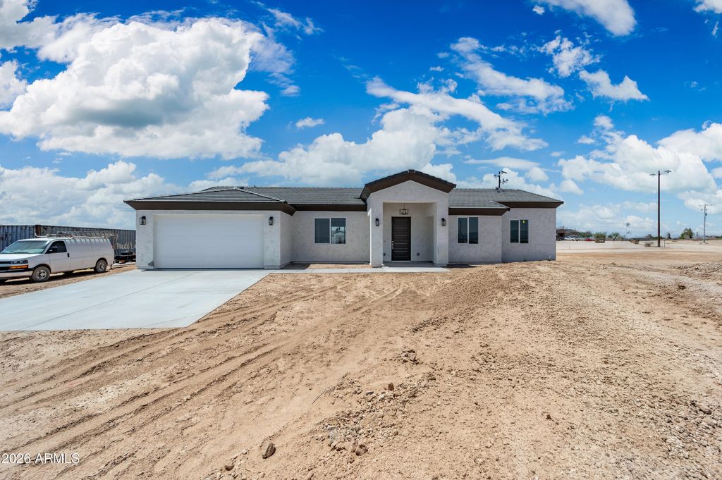 Photo of 2228 S Hassayampa Road, Tonopah, AZ 85354 (MLS # 7027372)