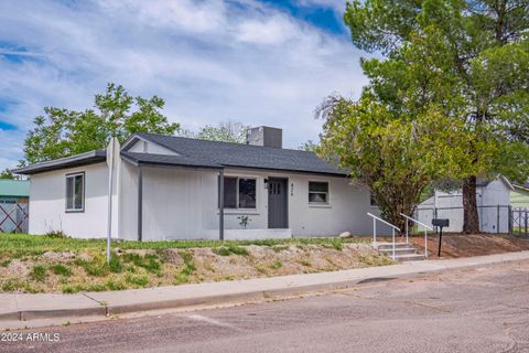 A home in Wickenburg