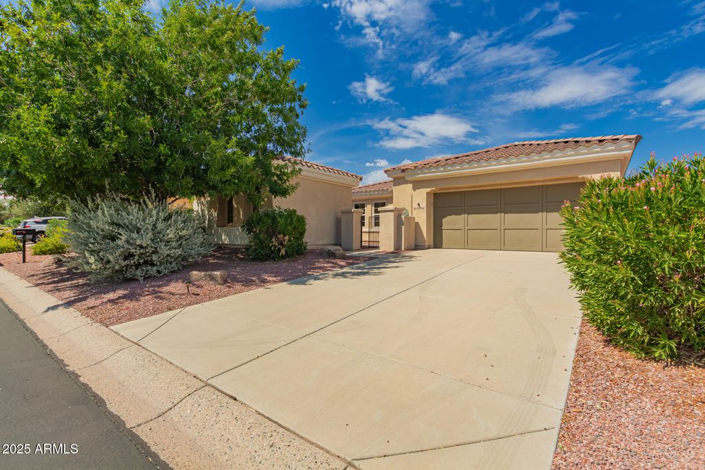 Photo of 13766 W Junipero Drive, Sun City West, AZ 85375 (MLS # 6915638)