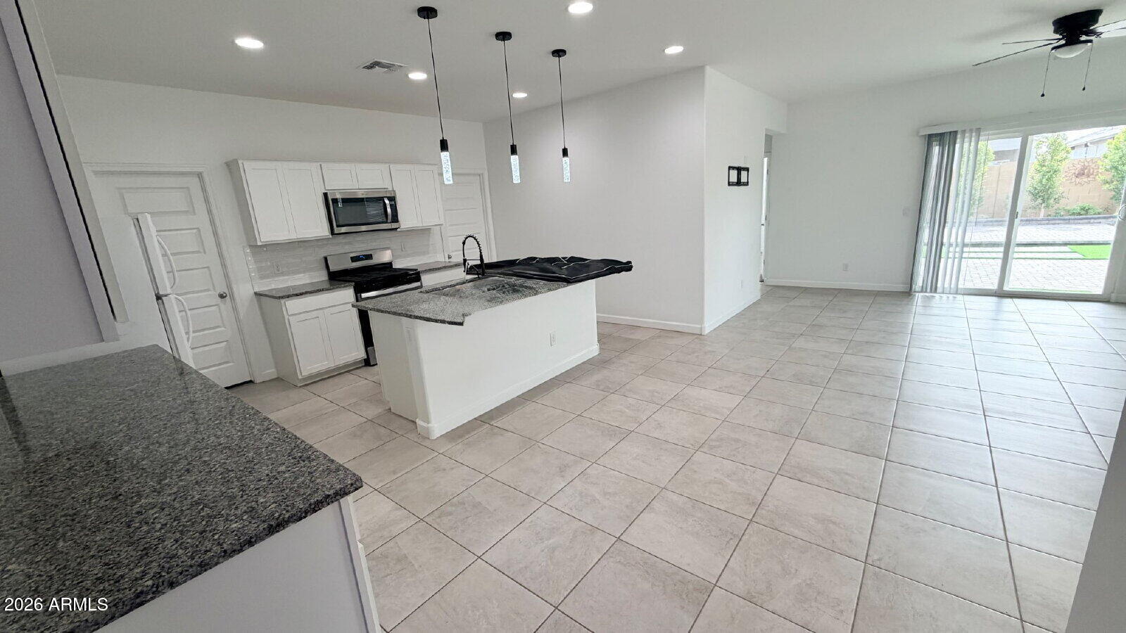 40145 W HILLMAN Drive