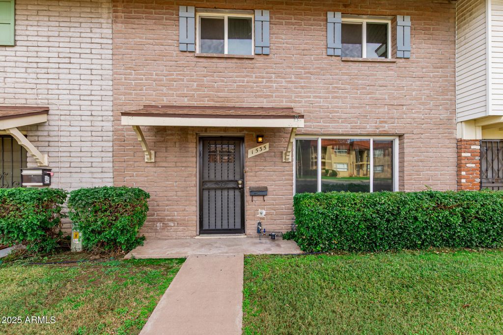 Photo of 1535 W Hazelwood Street, Phoenix, AZ 85015 (MLS # 6952356)