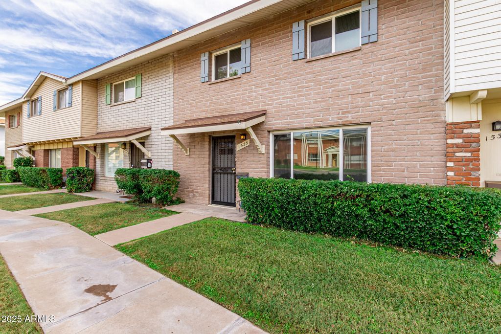 Photo of 1535 W Hazelwood Street, Phoenix, AZ 85015 (MLS # 6952356)