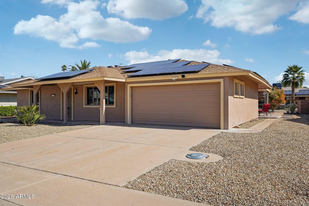 Photo of 10507 W Kingswood Circle, Sun City, AZ 85351 (MLS # 6990947)