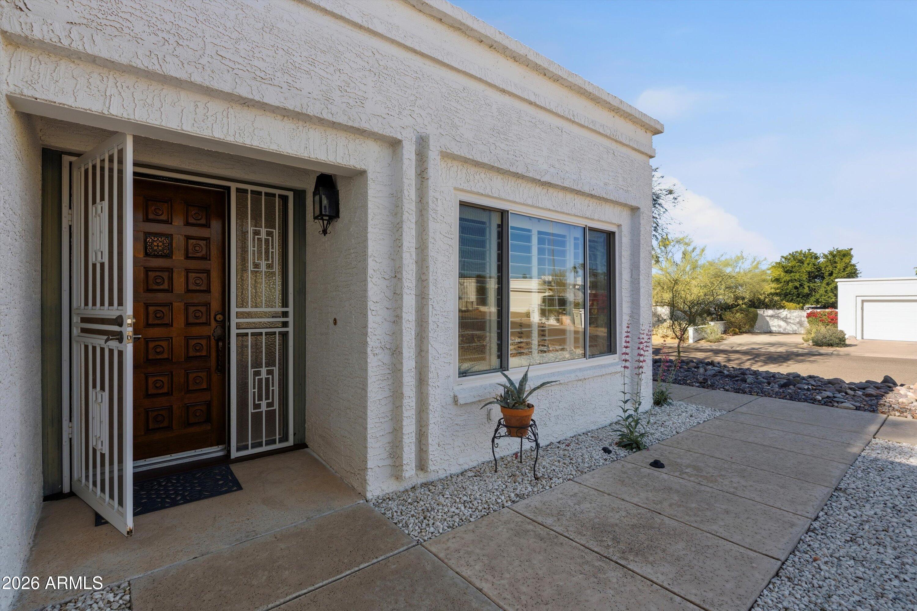 1301 E CANTERBURY Drive