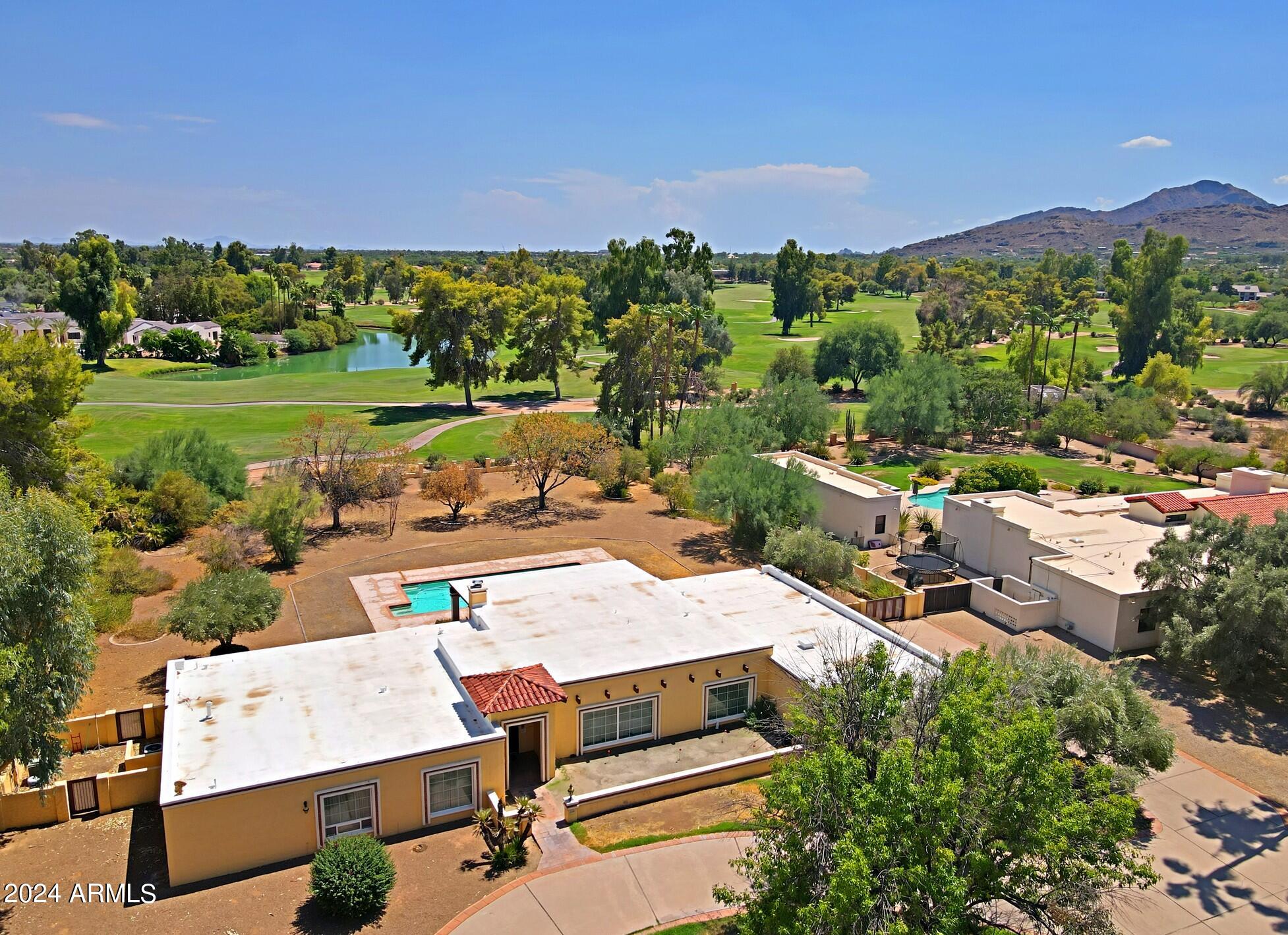 CAMELBACK COUNTRY CLUB ESTATES - Residential