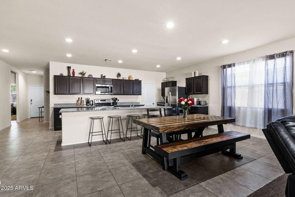 Photo of 1042 W Avalon Canyon Drive, Casa Grande, AZ 85122 (MLS # 6937206)