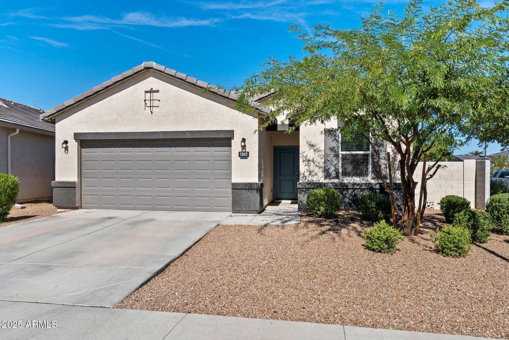 Photo of 1042 W Avalon Canyon Drive, Casa Grande, AZ 85122 (MLS # 6937206)