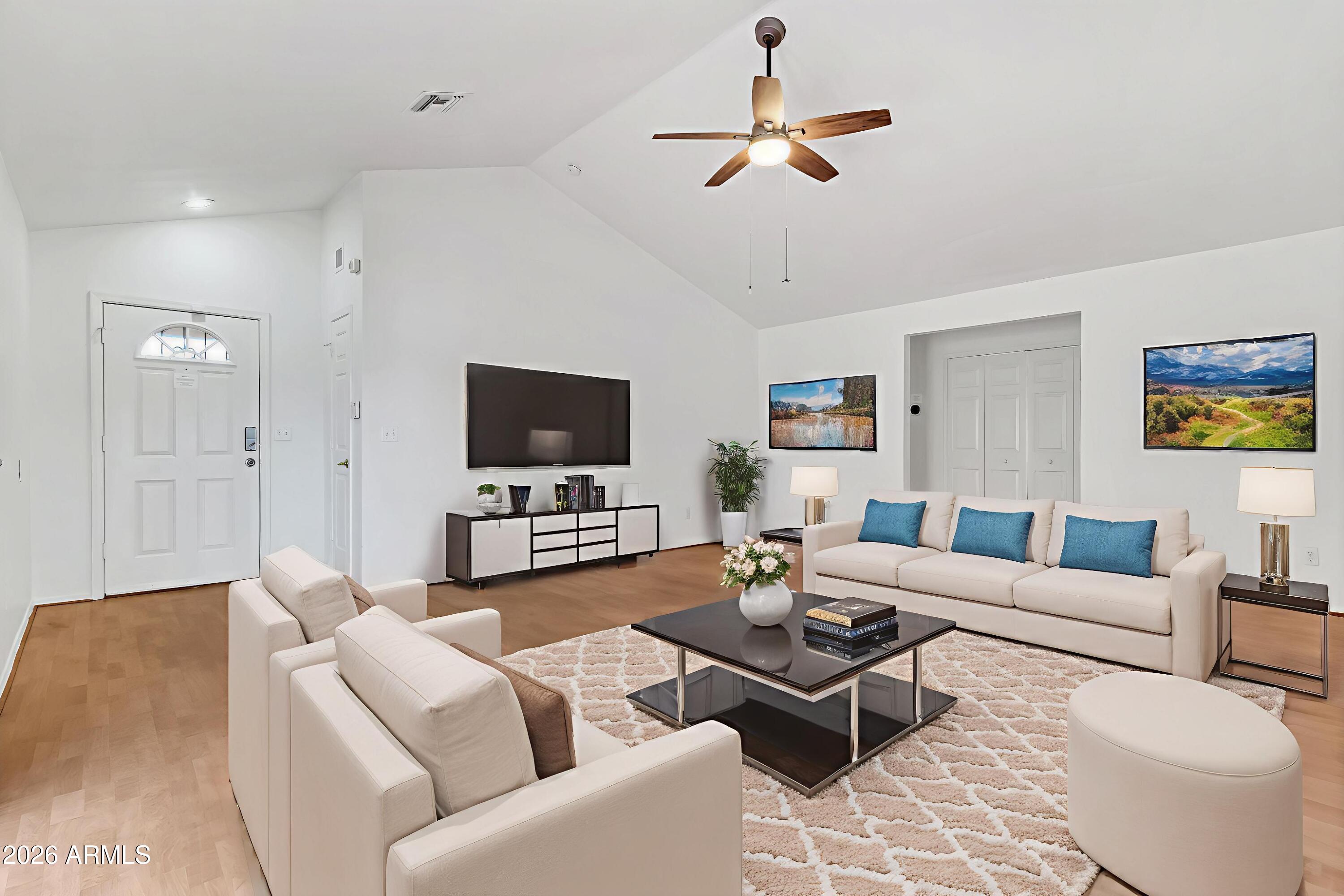 1722 N COMANCHE Drive