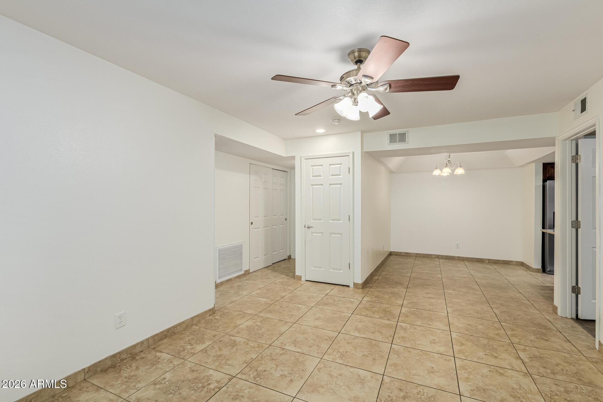 1905 E University Drive Unit 117