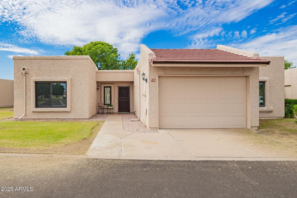 Photo of 716 S Privet Way, Mesa, AZ 85208 (MLS # 6931413)