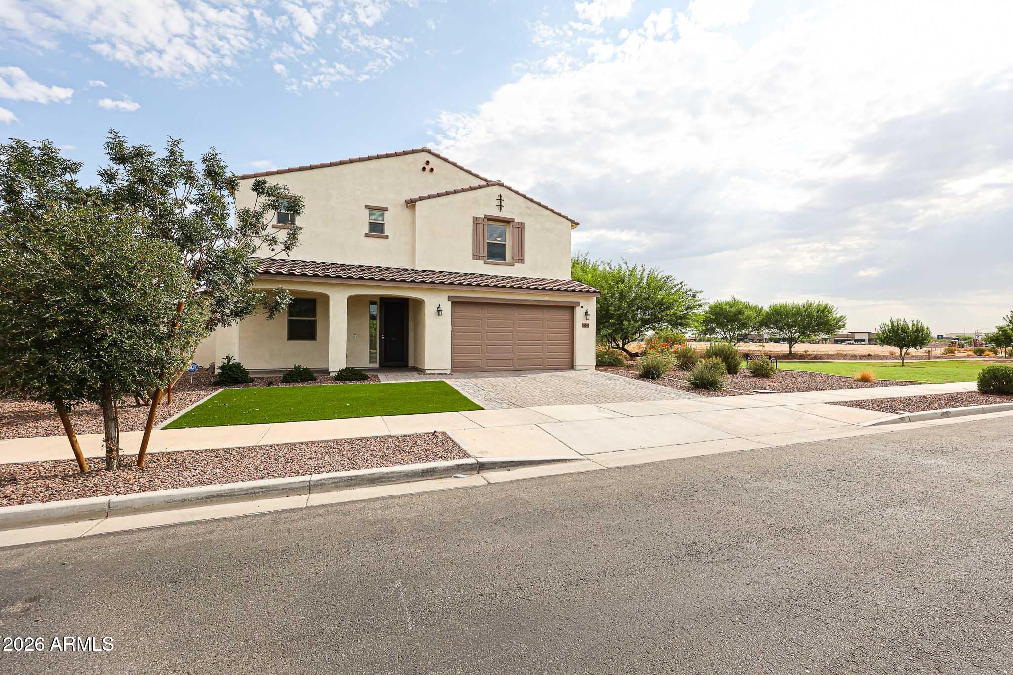 14090 W OLD OAK Lane