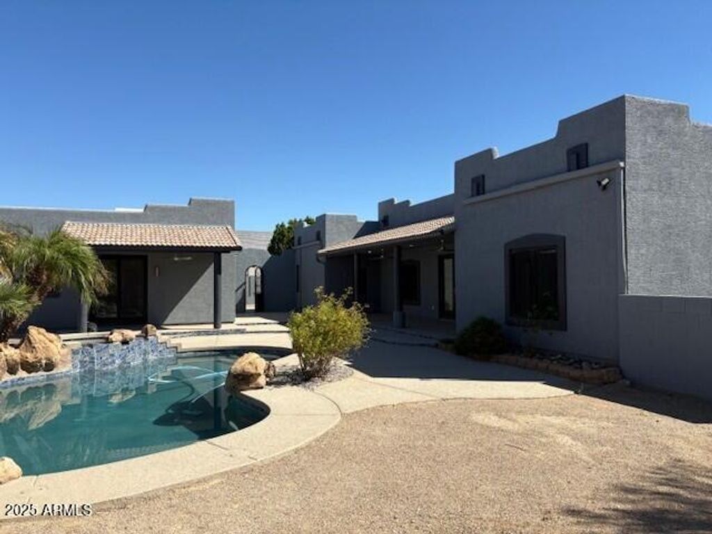 Photo of 10302 W Pinnacle Peak Road, Peoria, AZ 85383 (MLS # 6929508)