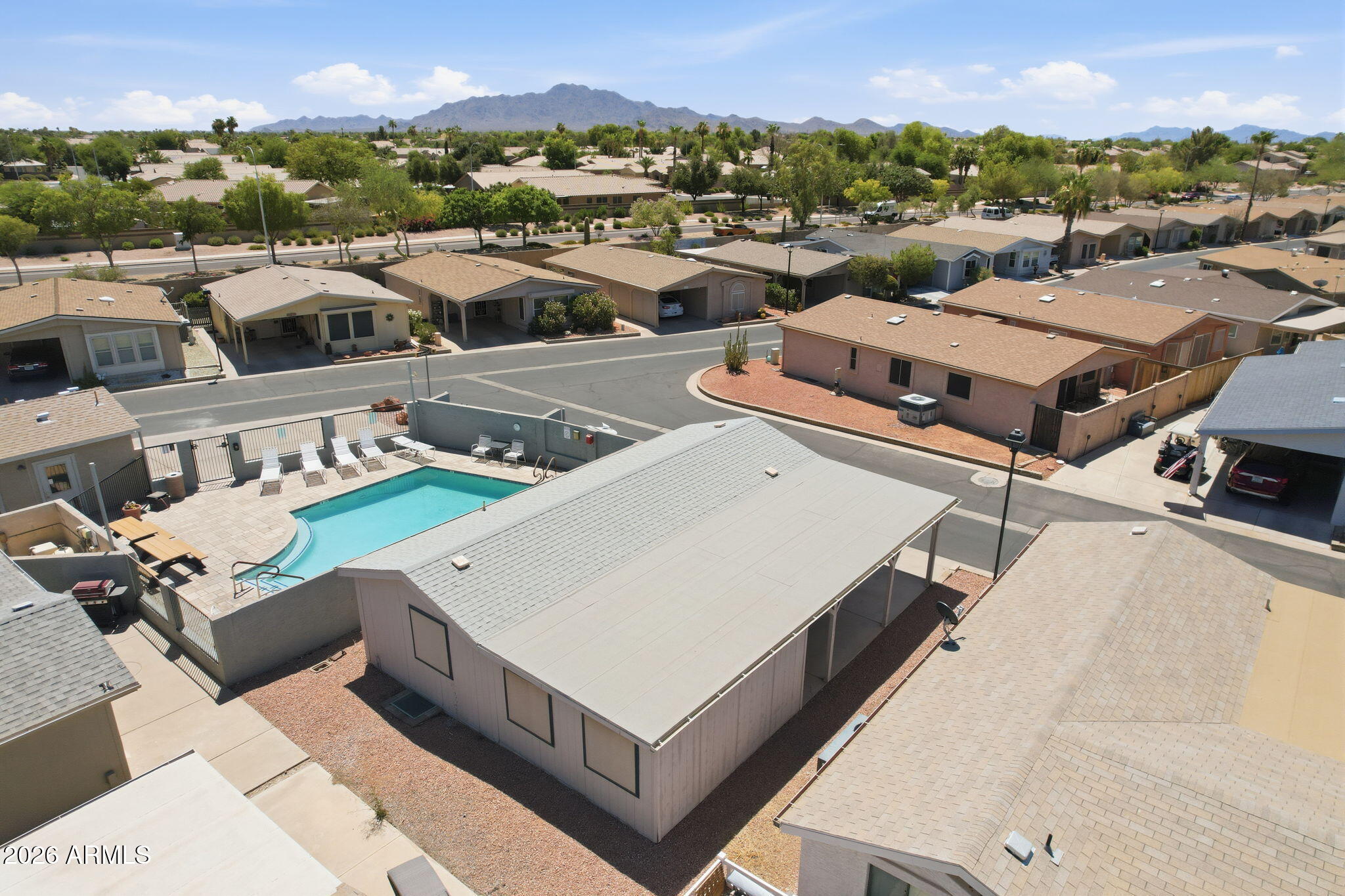 1952 E Bellerive Drive
