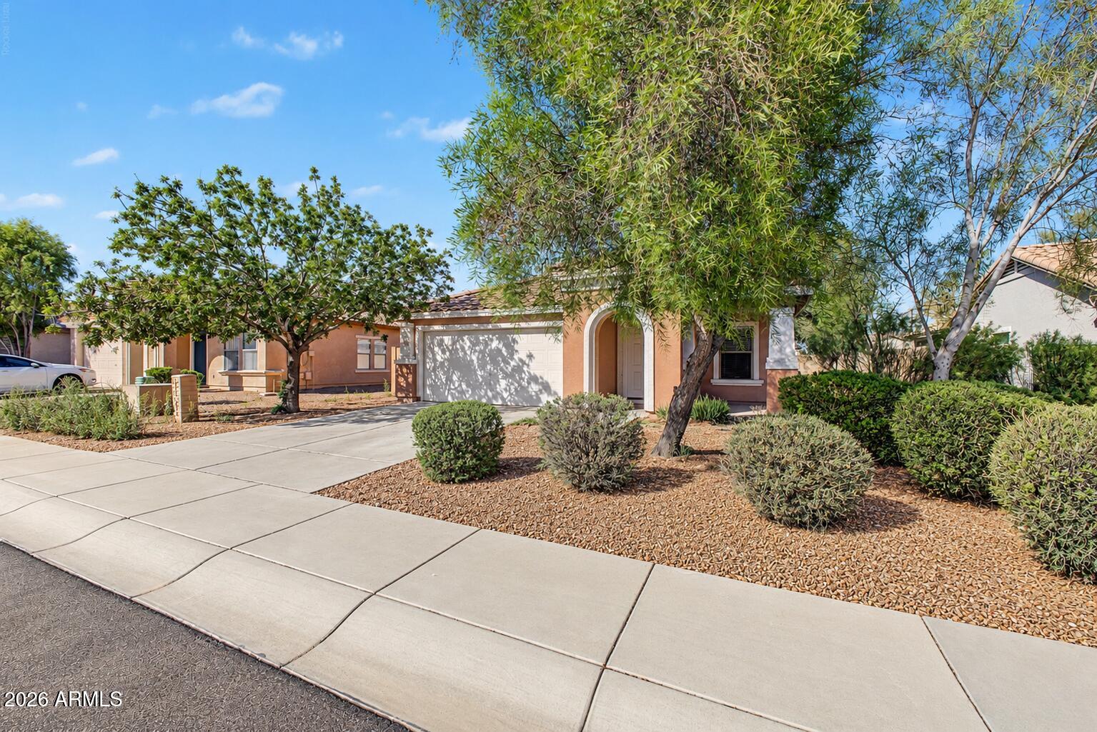 25748 W NANCY Lane