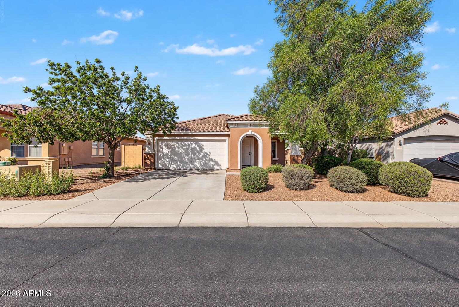 25748 W NANCY Lane