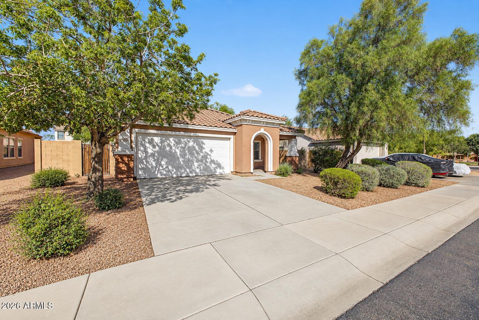 25748 W NANCY Lane