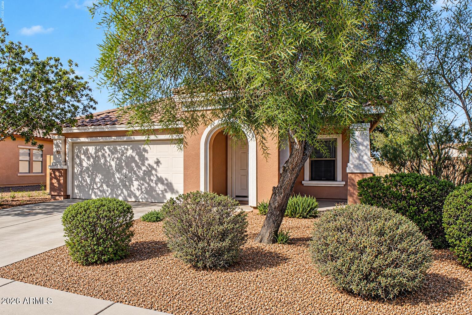 25748 W NANCY Lane
