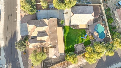 18136 W LAS PALMARITAS Drive Waddell AZ 85355