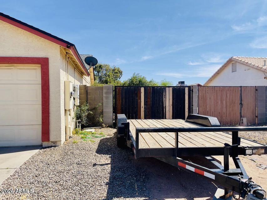 1207 E AVENIDA LUNA --