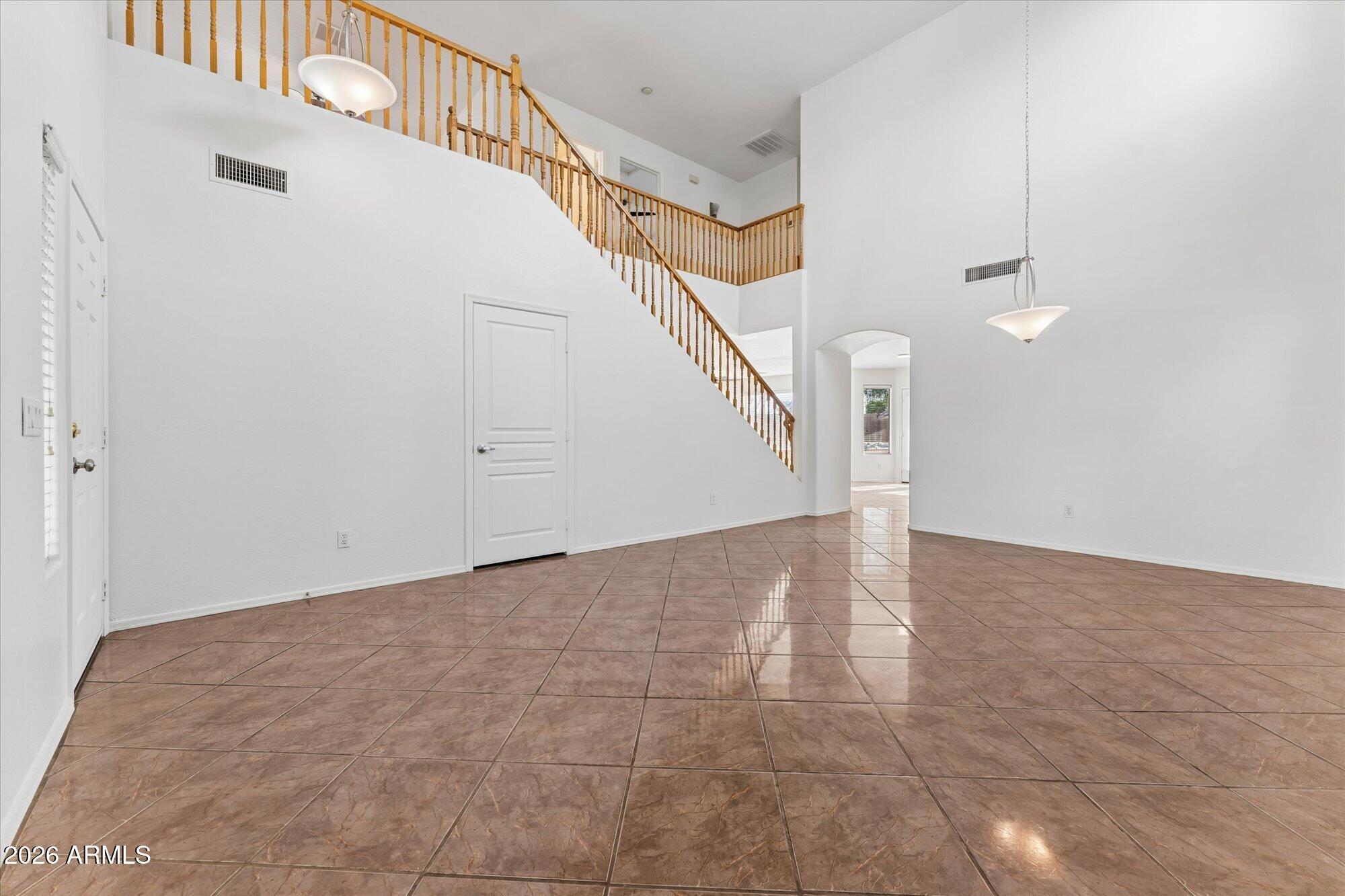 2818 N 106TH Lane