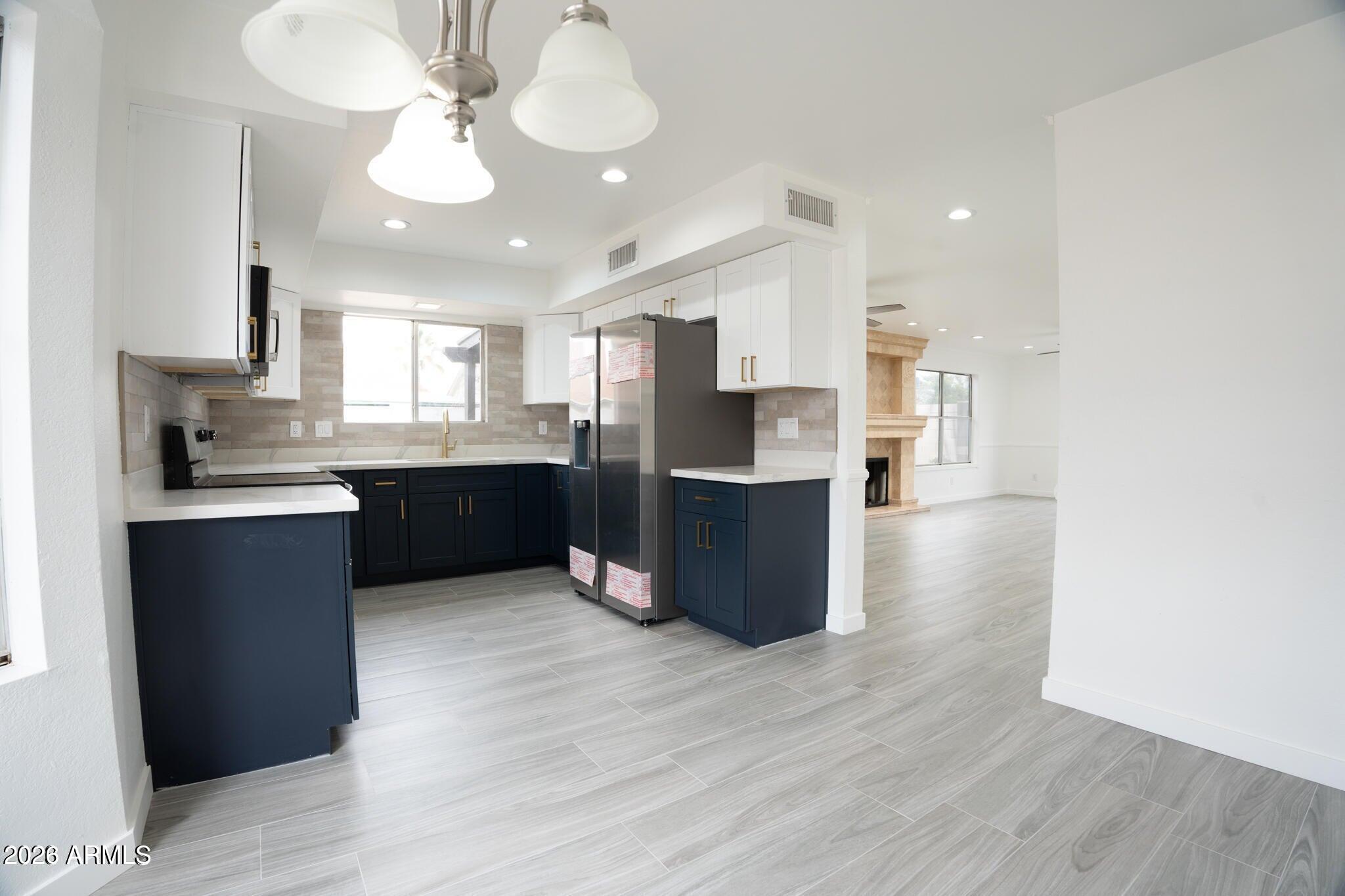 OVERLAND TRAIL 4 - Residential